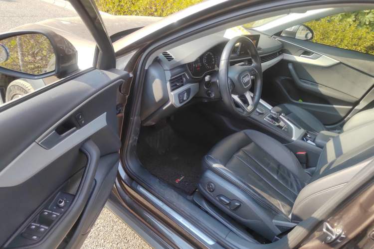 Used Audi A4 2017 45 TFSI allroad quattro Fashion Edition Driver Seat