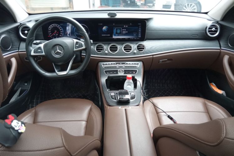 Used Mercedes-Benz E-Class 2018 Restyled E 300 L Sporty and Stylish Edition Center Console