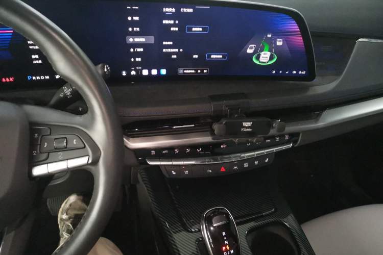 Used Cadillac XT4 2024 28T Two-Wheel-Drive Prestige Version Audio And AC Panel