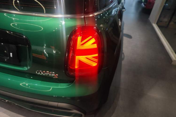 Used MINI 2022 Updated 2.0T COOPER S Artist Right Rear Taillight