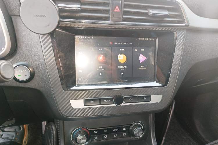 Used MG ZS 2017 16T Automatic Flagship Internet Edition Audio And AC Panel