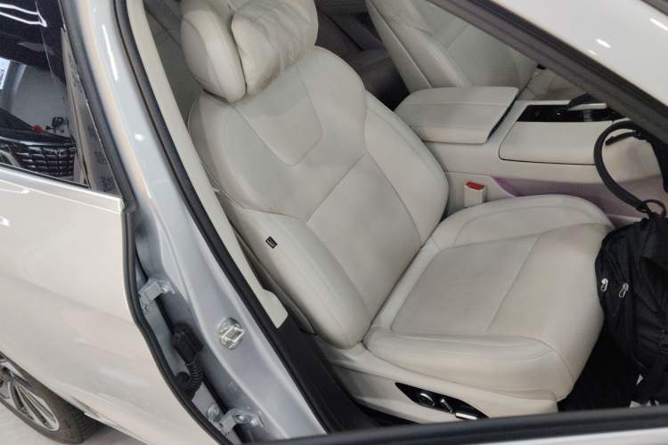 Used Hima AITO M5 2022 Range-Extended Rear-Drive Standard Version
