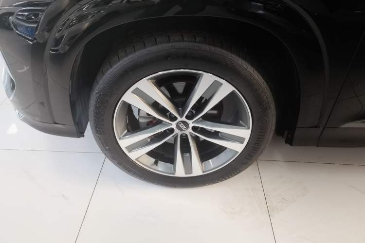 Used Audi Q6 2023 50 TFSI quattro Xingyun Edition Flying Rider Package
