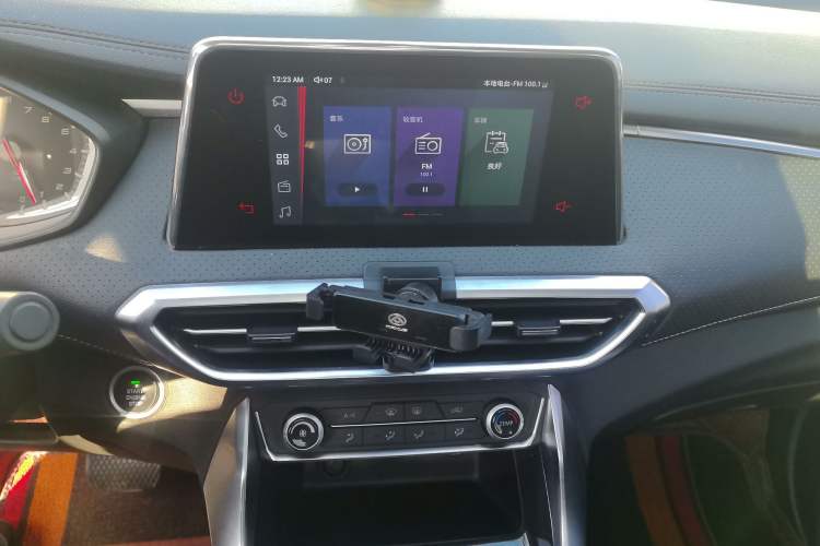 Used SAIC MAXUS G50 2019 1.5T Automatic Elite Edition China VI Standard Audio And AC Panel