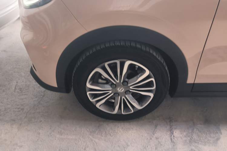 Used Leapmotor T03 2021 400 Comfort Edition Left Front Wheel Hub