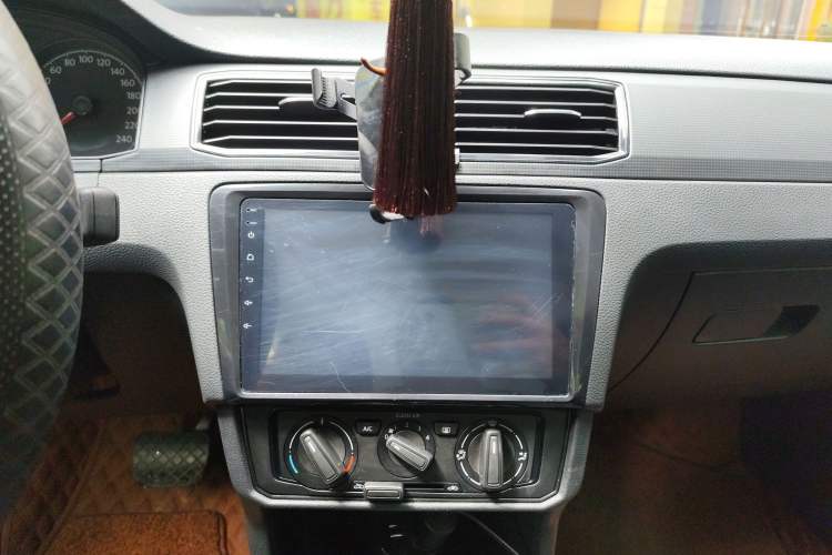 Used Volkswagen Santana 2019 1.5L Automatic Fashion Edition China VI Audio And AC Panel