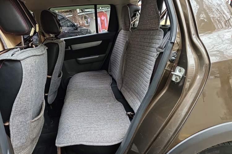 Used Suzuki Swift 2015 1.5L Manual Limited Edition