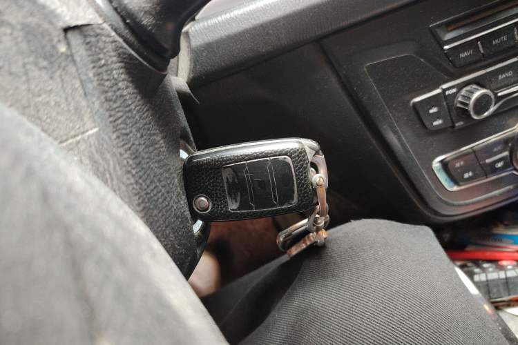 Used Changan Alsvin V7 2016 1.6L Manual Joyride Model China V Standard
