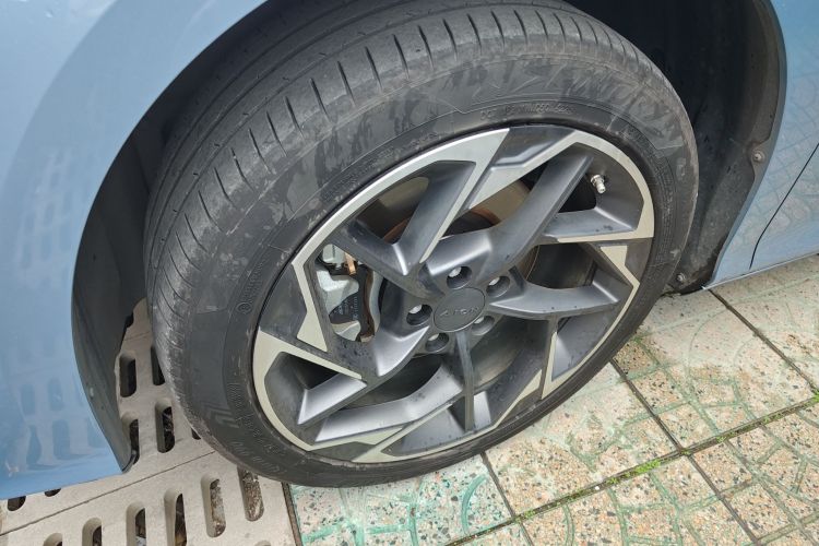 Used AION S Plus 2023 80 Tech Edition Ternary Lithium Left Front Wheel Hub