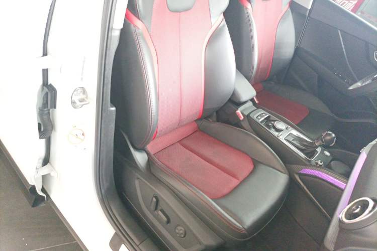 Used Audi Q2L 2021 35 TFSI Fashion Dynamic Model
