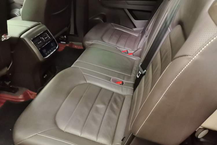 Used Volkswagen Teramont 2017 380TSI Four-Wheel Drive Luxury Edition Left Rear Seat