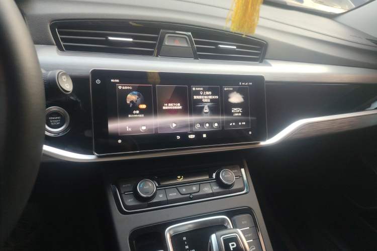 Used Geely Auto Emgrand X7 Sport 2022 1.8TD DCT Zhiya Trim Audio And AC Panel