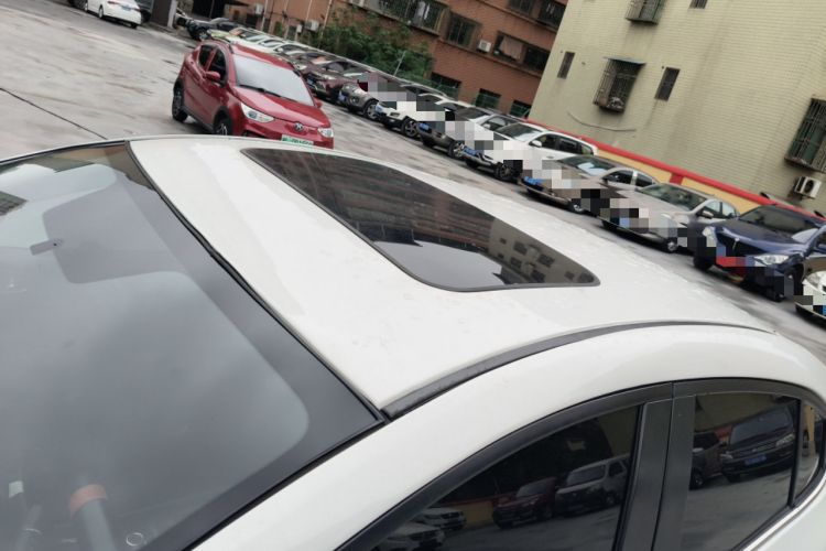 Used Mazda 3 Axela 2017 Sedan 1.5L Automatic Luxury Model China VI Standard