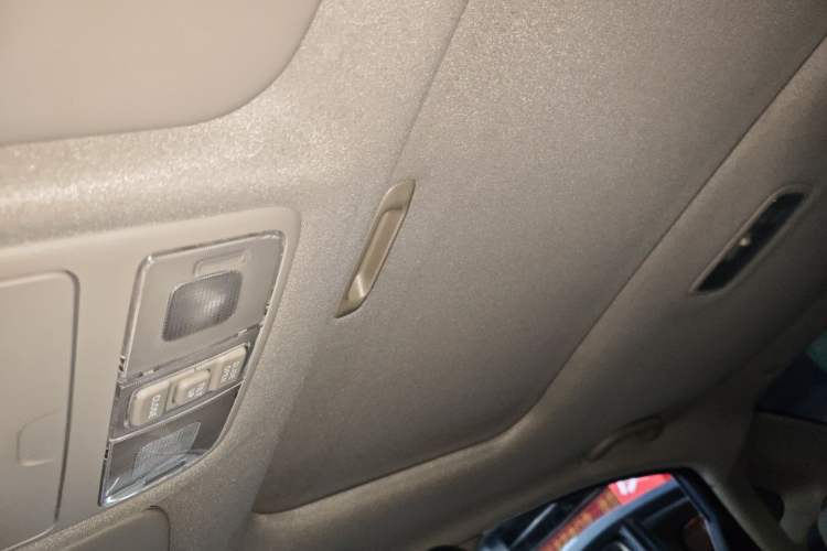 Used Hyundai Celesta 2011 1.6L Manual Luxury Model
