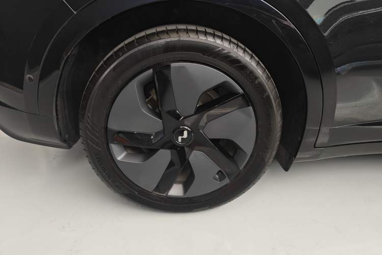 Used ONVO L60 2024 60 kWh Rear-Drive Version
