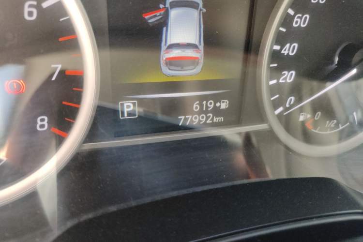 Used Nissan Tiida 2019 1.6L CVT Smart Drive Version China VI Standard Odometer Close Up