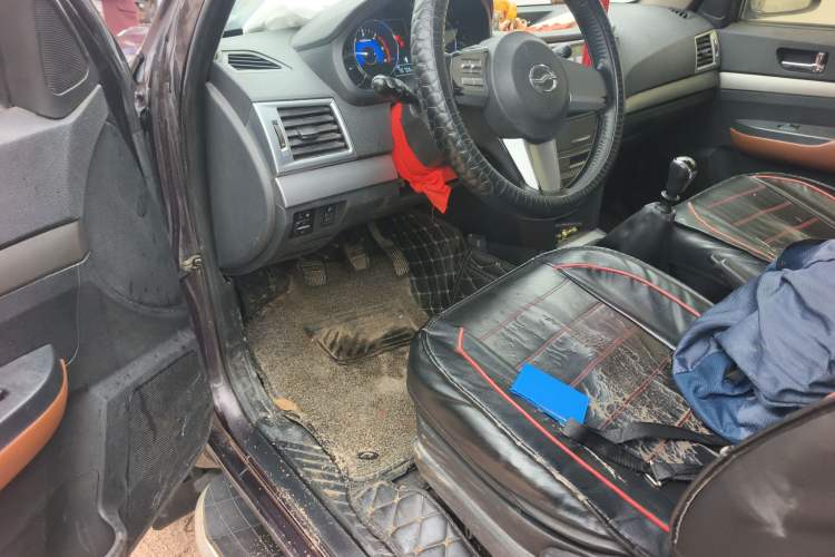 Used Zxauto Grandtiger 2018 2.5T Off-Road Diesel National V Two-Wheel Drive Standard Version Big Double Cab SD4V25R-100
