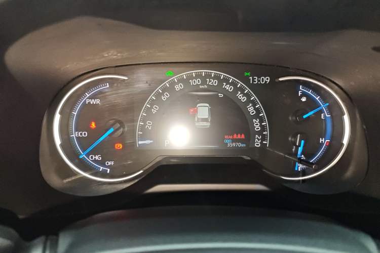 Used Toyota RAV4 2020 Dual-Engine 2.5L E-CVT Two-Wheel Drive Elite Edition
