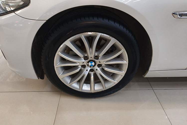 Used BMW 5 Series 2014 525Li Luxury Design Package
