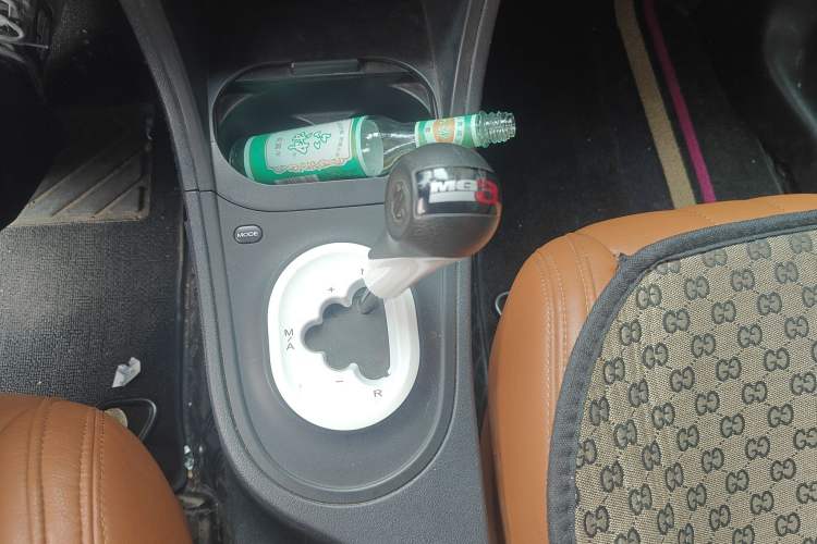 Used MG 3 2011 1.5L AMT Elite Edition Gear Lever