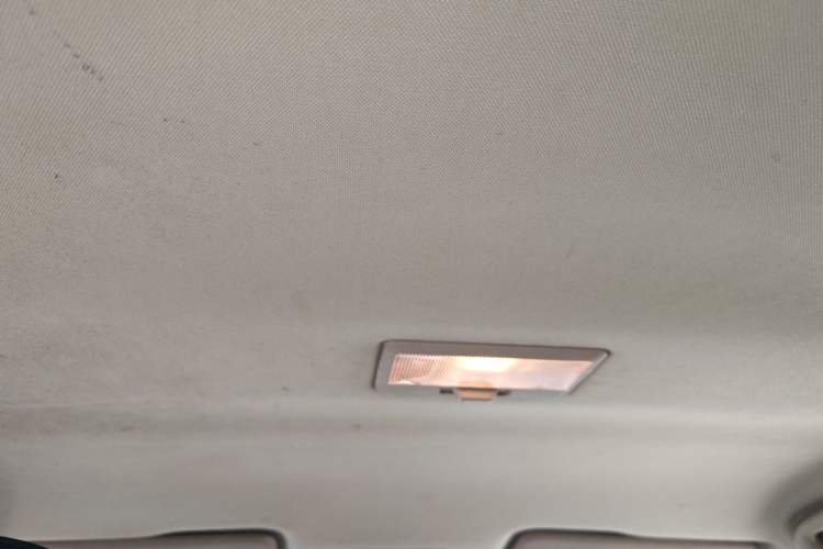 Used Suzuki Alivio 2015 1.6L Manual Comfort Model Headliner