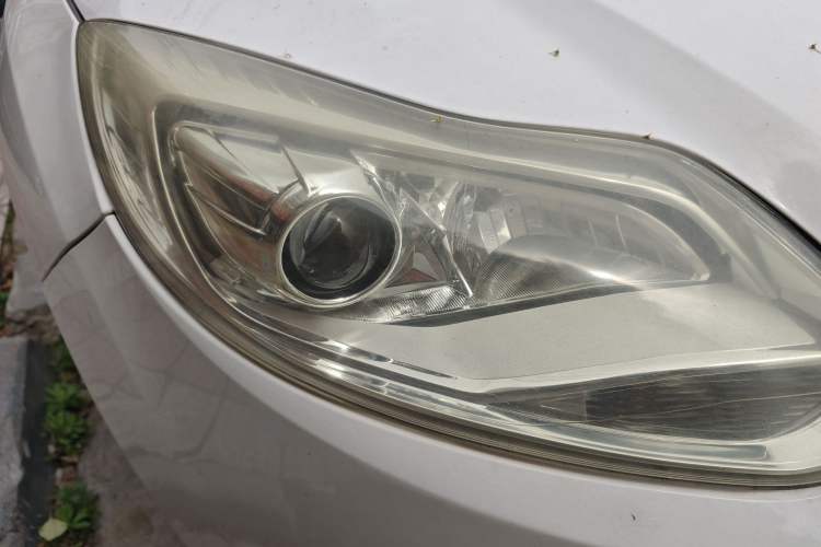 Used Ford Focus 2012 Sedan 1.6L Automatic Fashion Edition
