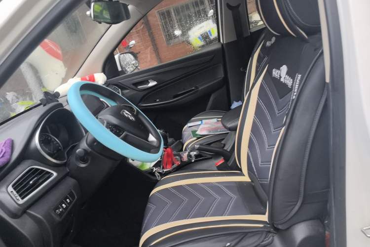 Used Baojun 730 2019 1.5L Manual Fashion Model 7-seater National V