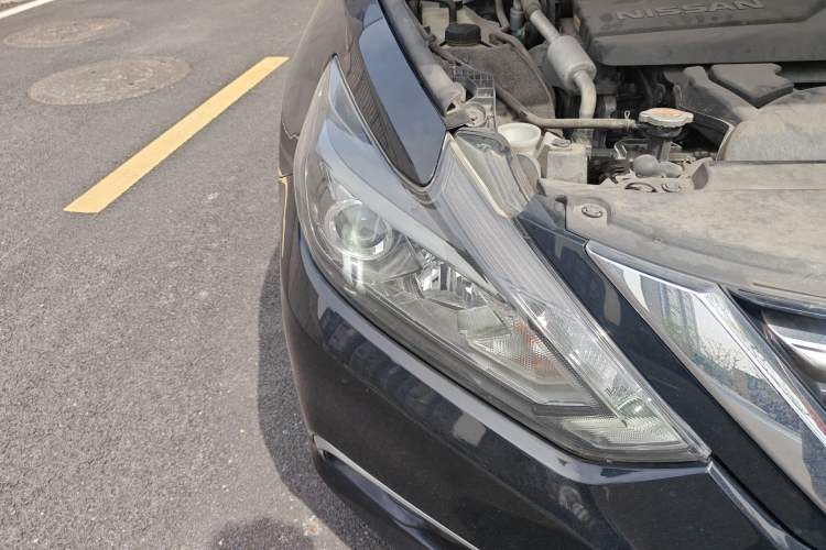 Used Nissan Teana 2016 Revised Version 2.0L XL Comfort Edition Right Front Headlight