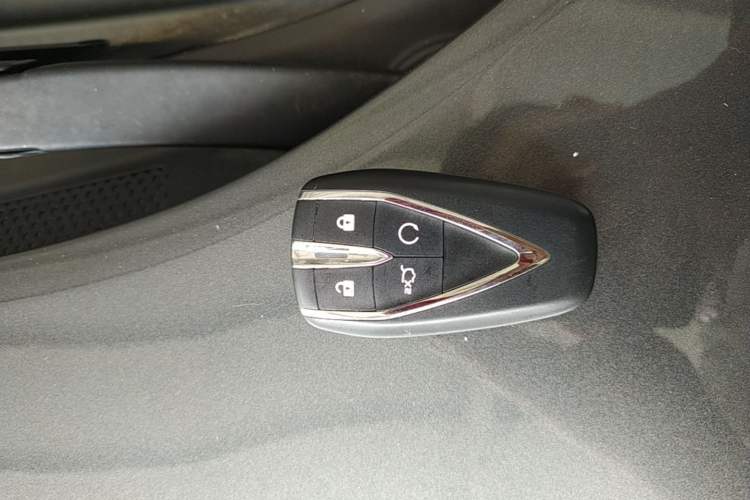 Used CHANGAN Eado 2023 Changan Edition PLUS Blue Whale NE 1.4T GDI DCT Prestige Version
