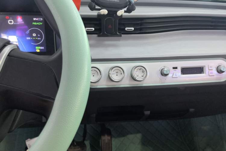 Used Wuling Hongguang MINIEV 2021 Macaron Premium Model – Lithium Iron Phosphate