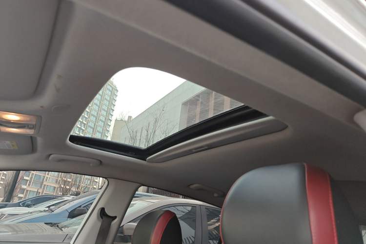 Used Kia KX Cross 2017 1.4L AT GLS