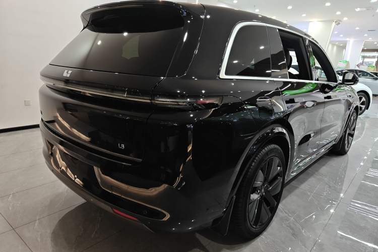 Used Li Auto L8 2023 Pro Model
