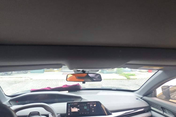 Used CHANGAN UNI-V 2022 1.5T Prestige Version Headliner