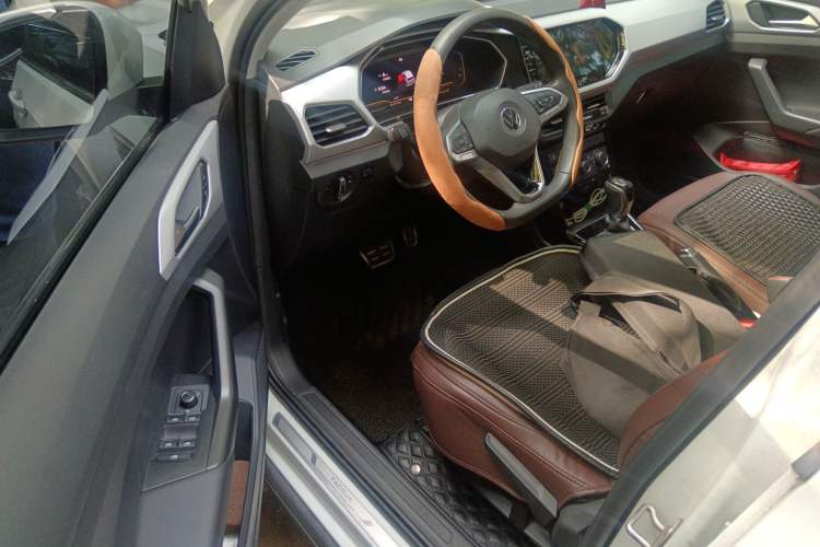 Used Volkswagen Tacqua 2021 280TSI DSG R-Line Connected Version Driver Seat