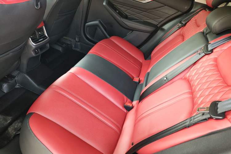 Used Dongfeng Aeolus Yixuan MAX 2021 1.5T Ultra-Stylish Trendsetter Edition