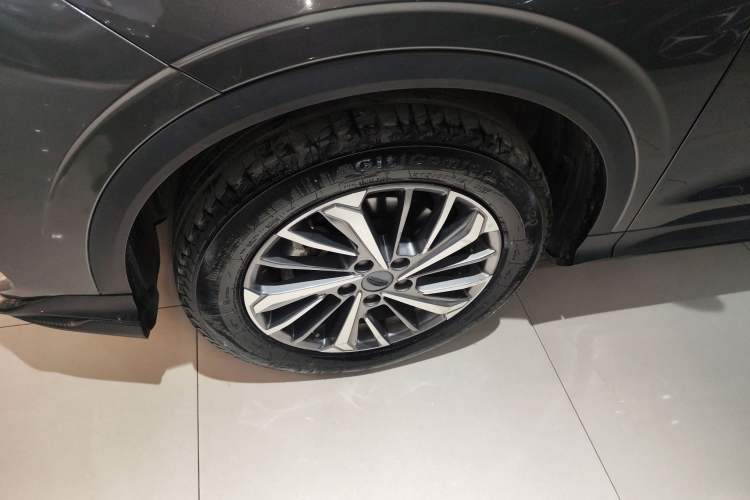 Used Geely Auto Coolray 2021 1.4T DCT Platinum Edition Left Front Wheel Hub