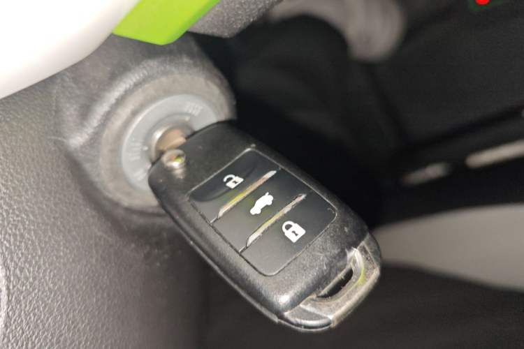 Used CHANGAN Benni E-Star 2022 Qingxin Edition Colorful Model Lithium-NMC

