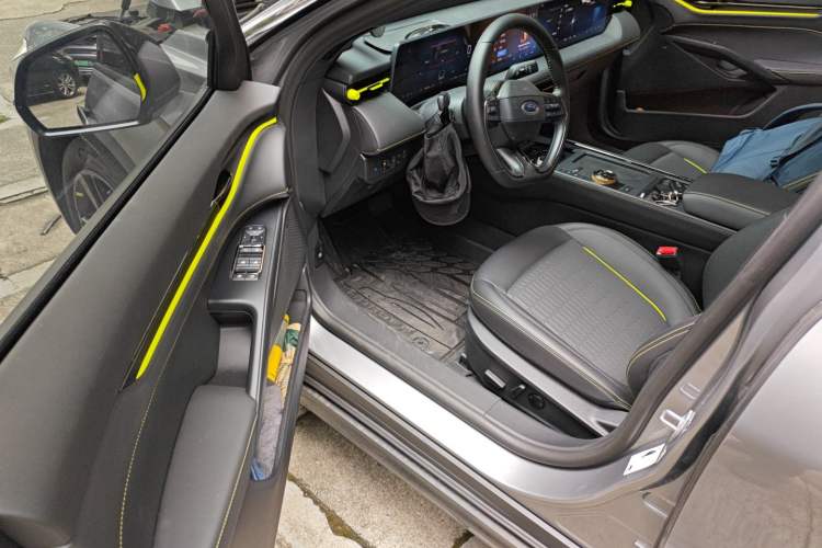 Used Ford Mondeo 2024 2.0T E-Hybrid Sport Edition