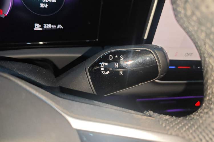 Used Volkswagen Tiguan L 2026 Model, PRO 380TSI Two-Wheel Drive R-Line Smart Leading Edition