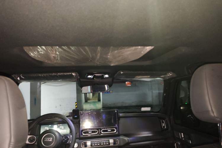 Used 212 T01 2024 2.0T Mechanic