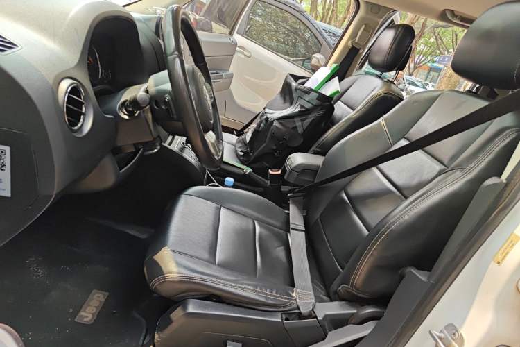 Used Jeep Patriot 2014 2.4L Luxury Navigation Edition