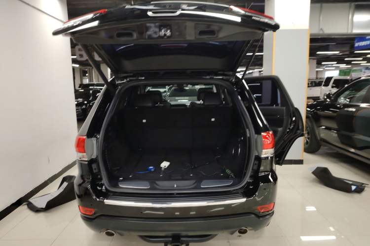 Used Jeep Grand Cherokee 2016 3.0L Comfort Navigation Edition