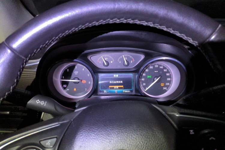 Used Buick Envision 2018 20T Two-Wheel-Drive Elite Model
