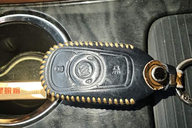 Used Buick Envision 2016 20T Two-Wheel-Drive Elite Model Vehicle Key