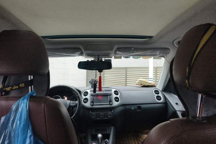 Used Volkswagen Tiguan 2015 1.8TSI Automatic All-Wheel-Drive Luxury Model