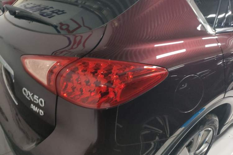 Used Infiniti QX50 2015 2.5L Enjoyment Edition Right Rear Taillight
