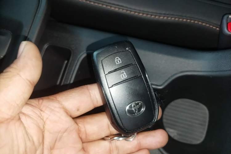 Used Toyota FRONTLANDER 2026 Model 2.0L CVT Comfort Edition
