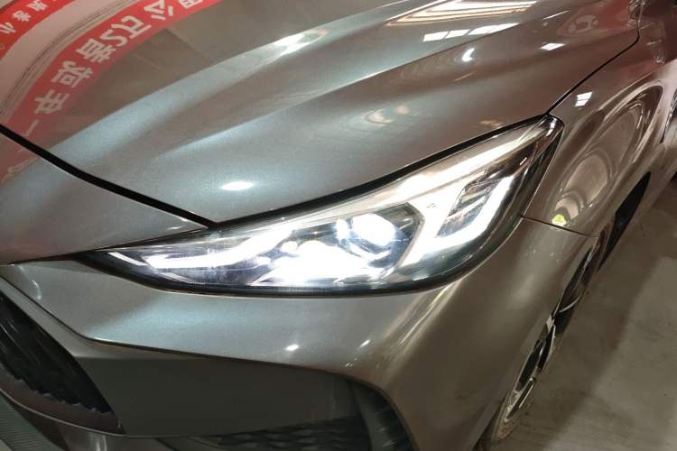 Used MG 5 2021 Revised 300TGI DCT Elegant Luxury Flagship Edition
