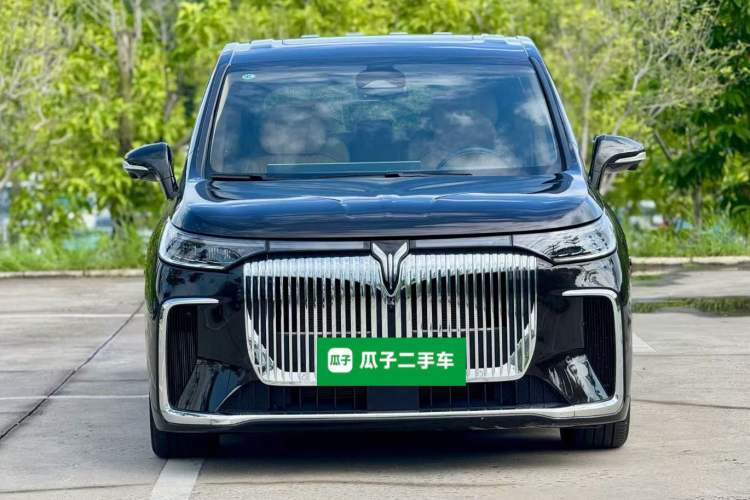 Used VOYAH Dream 2025 PHEV Four-Wheel-Drive Flagship Kunpeng Edition
