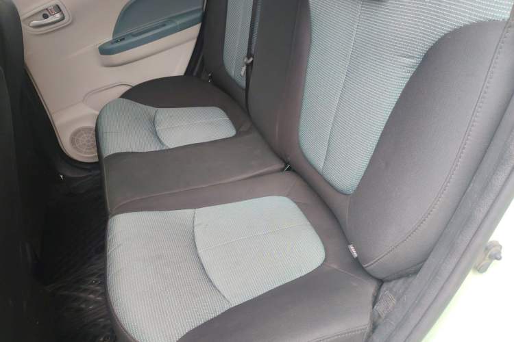 Used CHANGAN OSHAN Benni E-Star 2021 National Edition Colorful Version Lithium Iron Phosphate (31.86 kWh) Left Rear Seat